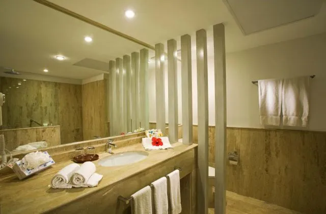 All Inclusive VIK Hotel Arena Blanca Punta Cana chambre salle de bain